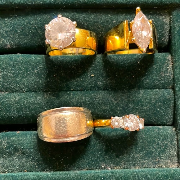 Unique Vintage Jewelry - Diamond stone 925 rings the diamonds are man-made stone